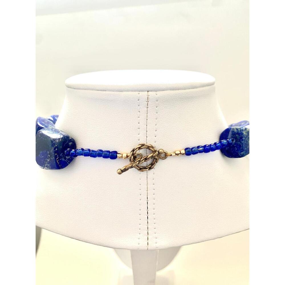 Blue Lapis Lazuli nuggets. Vintage Gold Filigree beads. Toggle clasp. - Picture 6 of 9